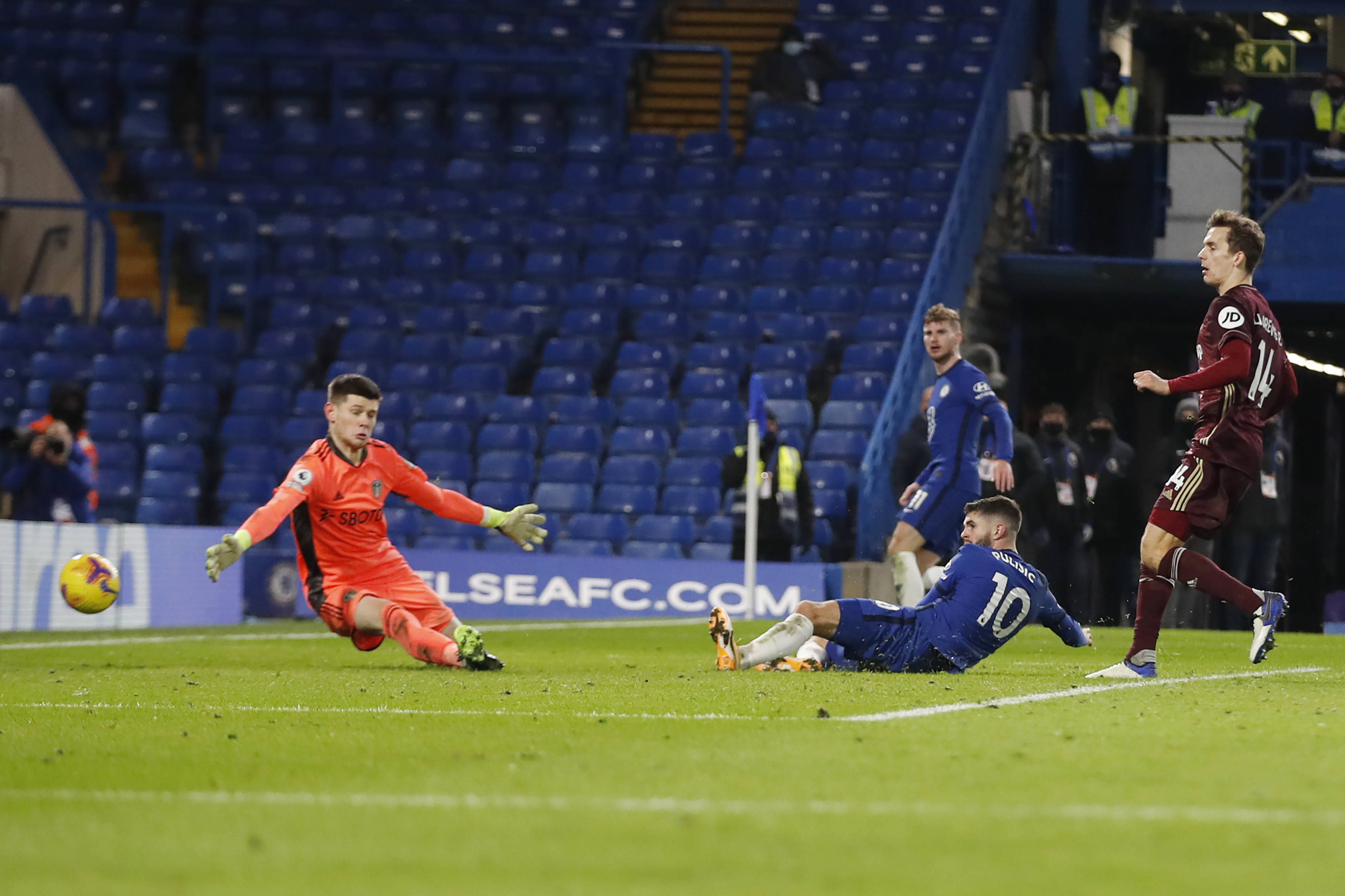 是他比赛中 是他比赛中